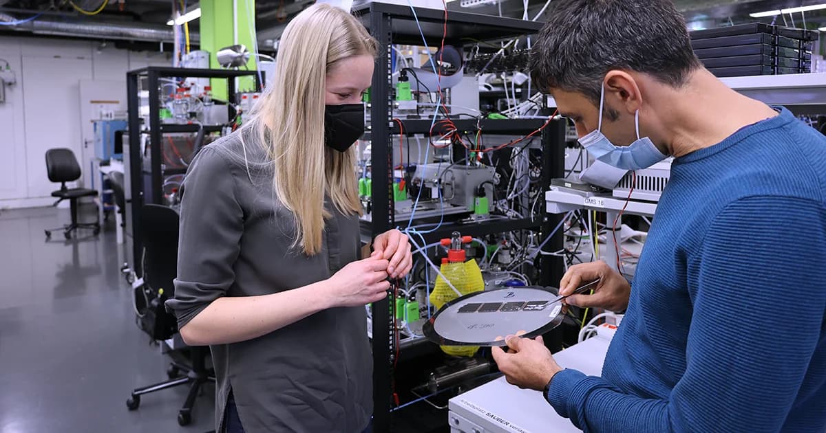 No alternate text provided