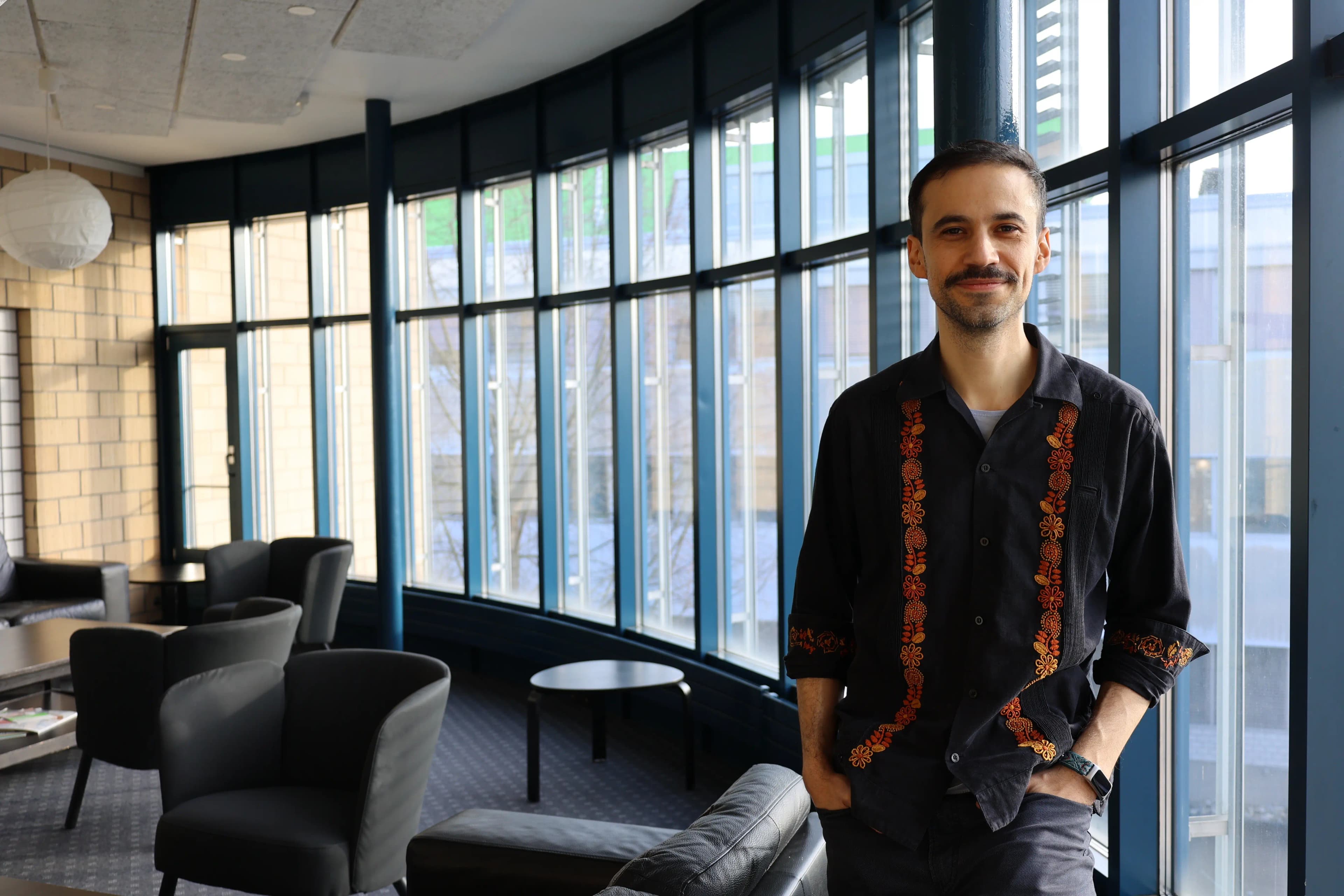 No alternate text provided