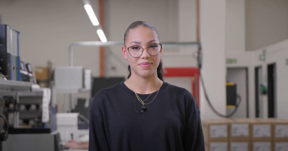 Ayla Pereira, Logistics Representative